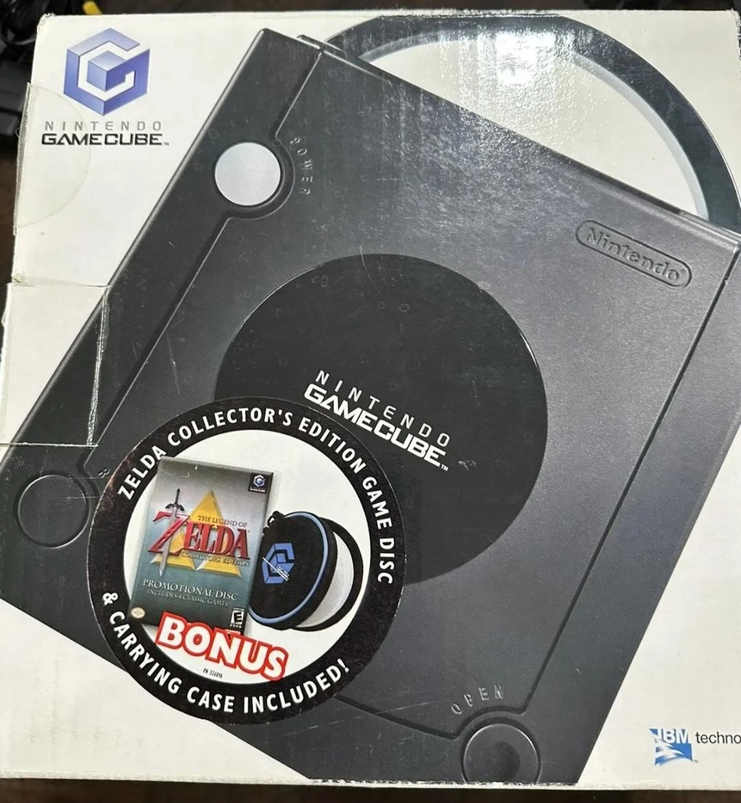 Black Gamecube System [Zelda Collectors Edition Disc Wallet] box art
